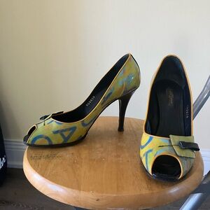 Louis Vuitton Yellow and Blue Peep-Toe Heels